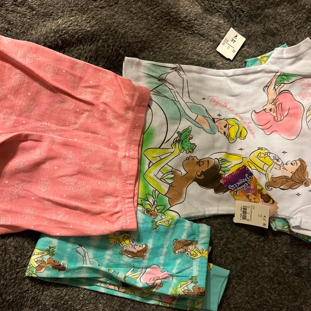New with tags 4 piece girls 3T Disney princess PJ set